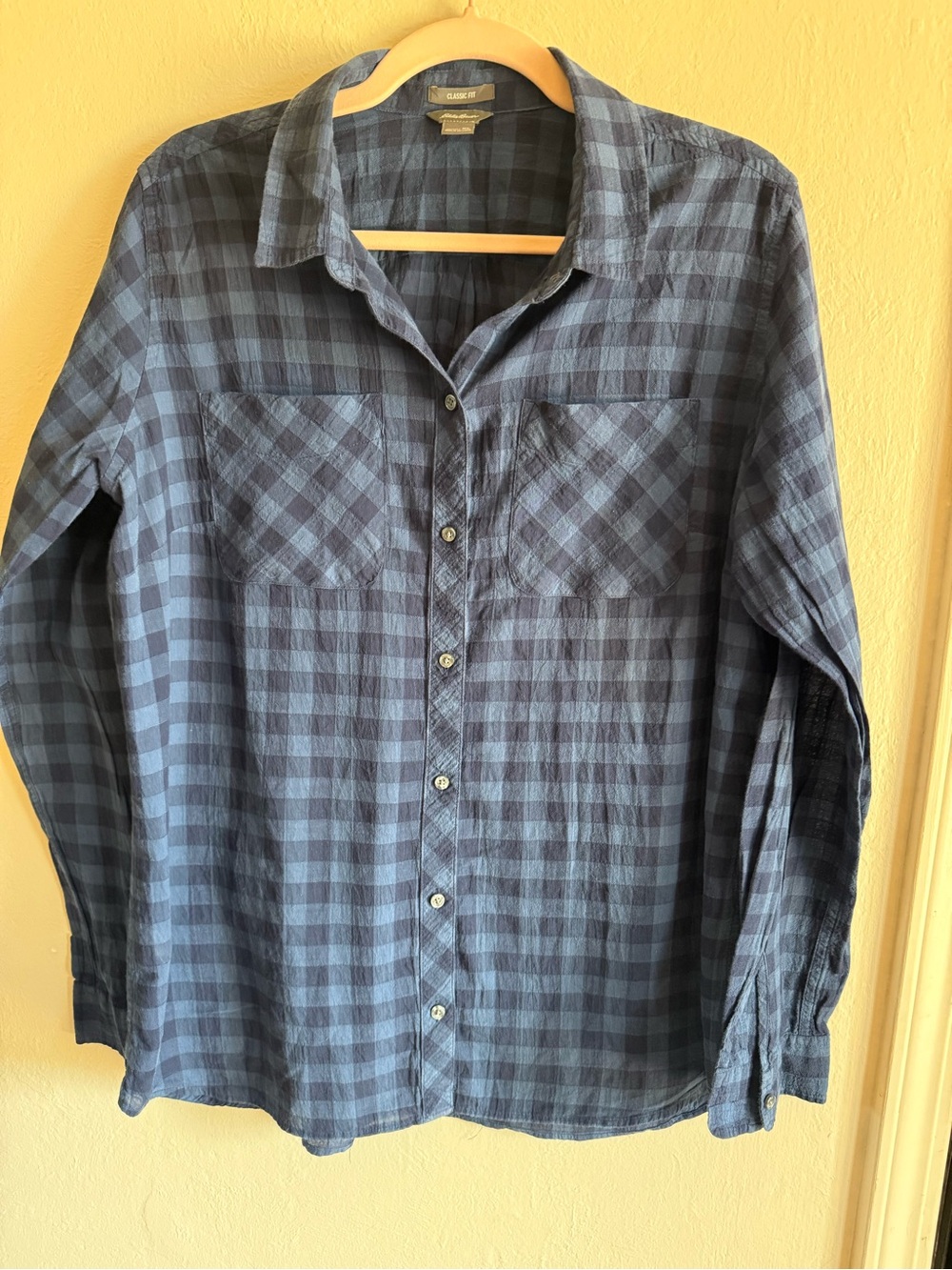 Eddie Bauer Women's Classic Fit Plaid Long Sleeve Button Down Shirt size XL